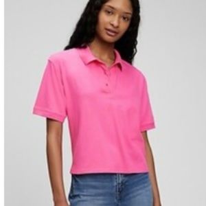 Gap cropped pique knit pink short sleeve polo shirt. Women’s size XS